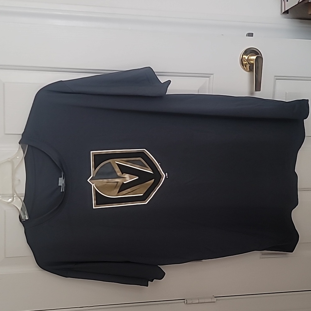 Men's NHL Vegas Golden Knights shirt